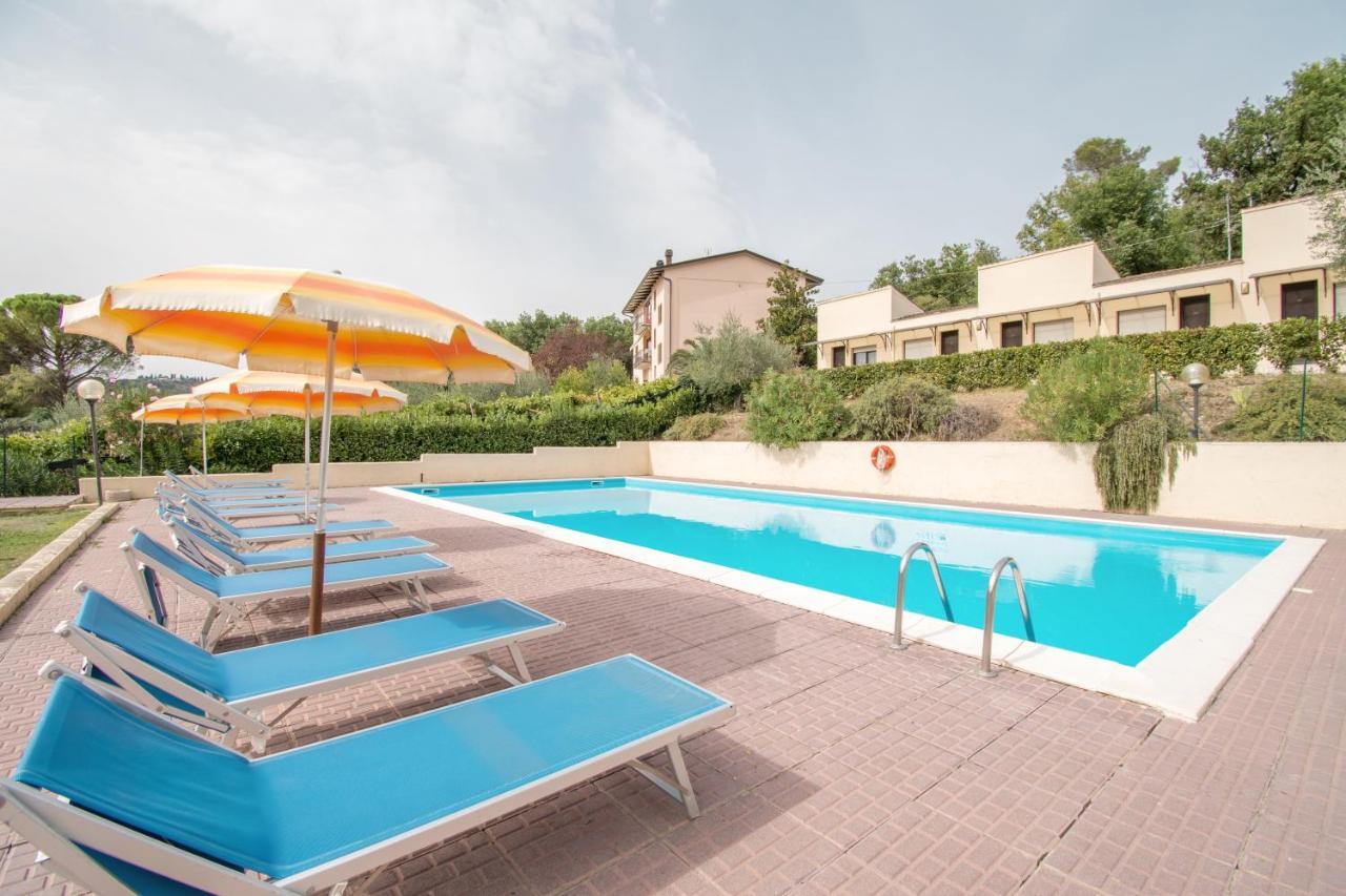 Hotel Cantalodole Magione Bagian luar foto