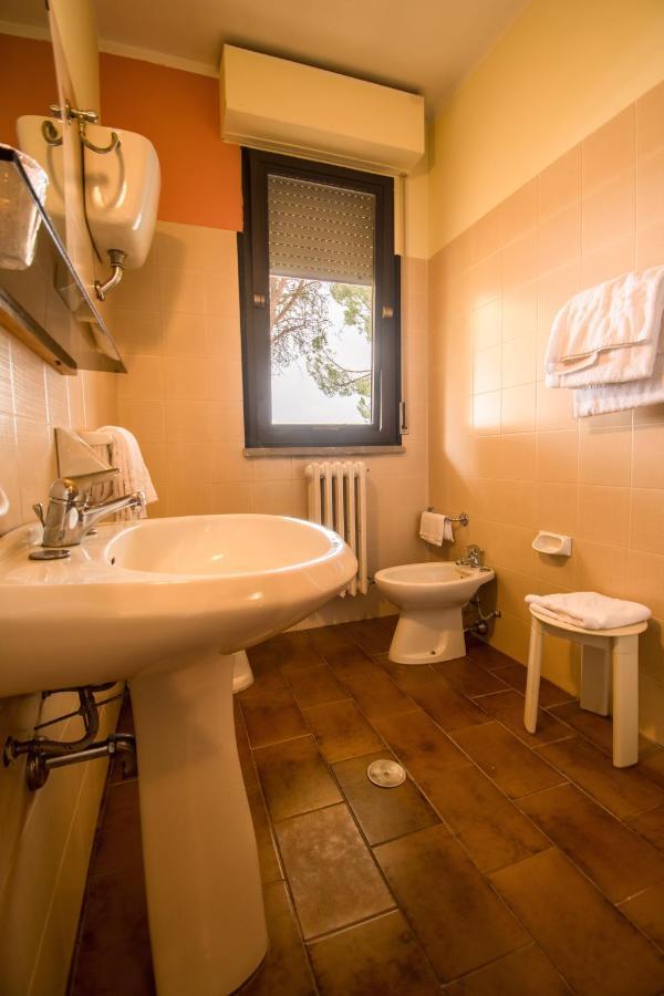 Hotel Cantalodole Magione Bagian luar foto